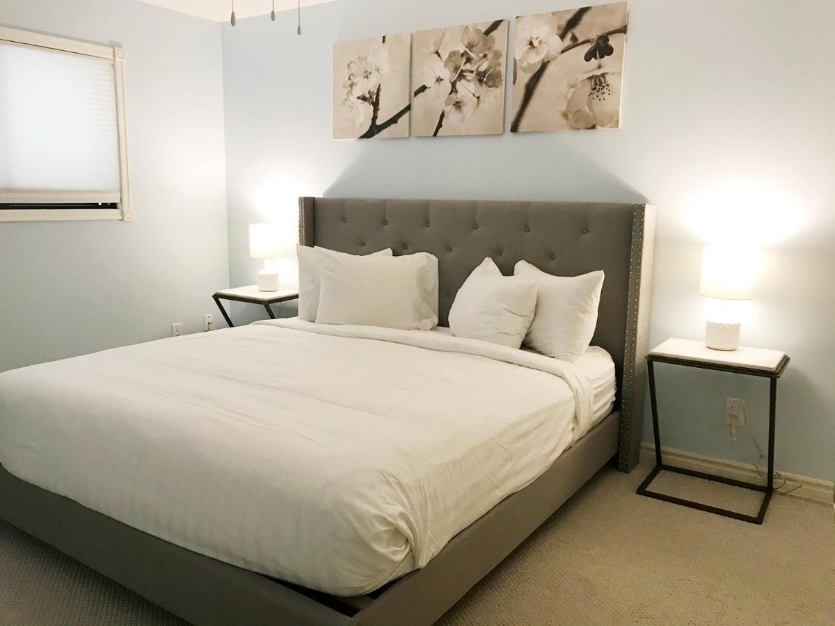 Cozystay Signature Lake Okanagan Resort Kelowna Eksteriør billede