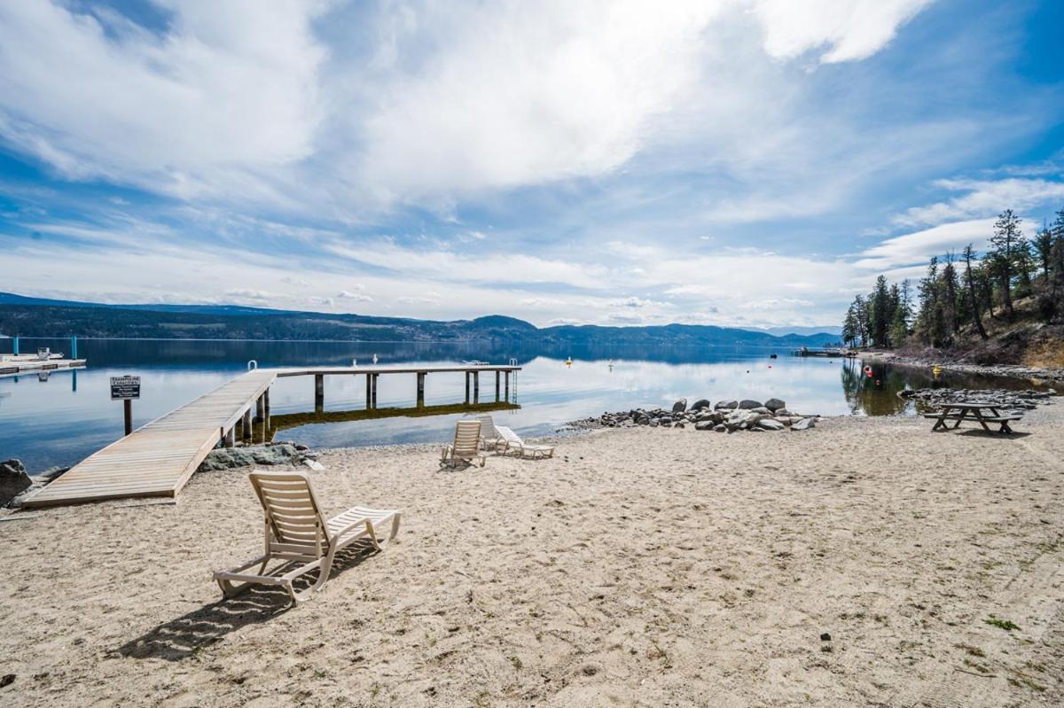 Cozystay Signature Lake Okanagan Resort Kelowna Eksteriør billede
