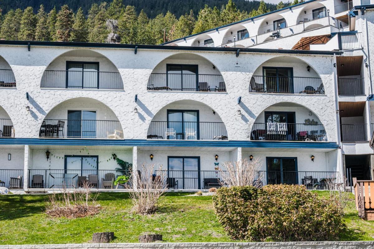 Cozystay Signature Lake Okanagan Resort Kelowna Eksteriør billede