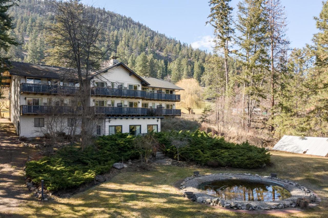 Cozystay Signature Lake Okanagan Resort Kelowna Eksteriør billede