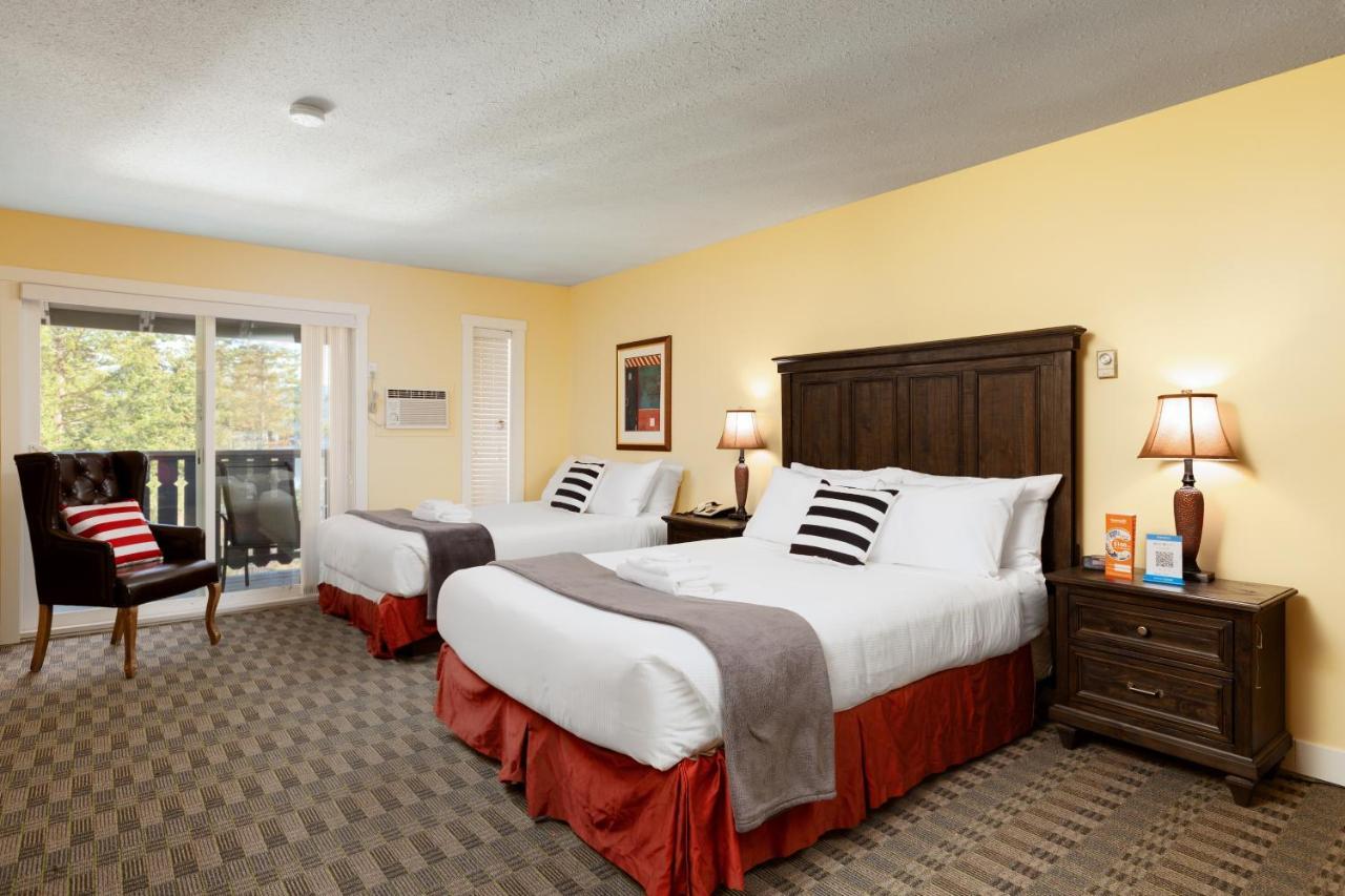Cozystay Signature Lake Okanagan Resort Kelowna Eksteriør billede