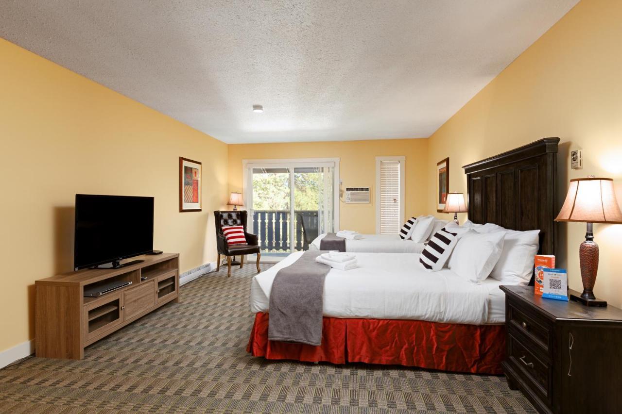 Cozystay Signature Lake Okanagan Resort Kelowna Eksteriør billede