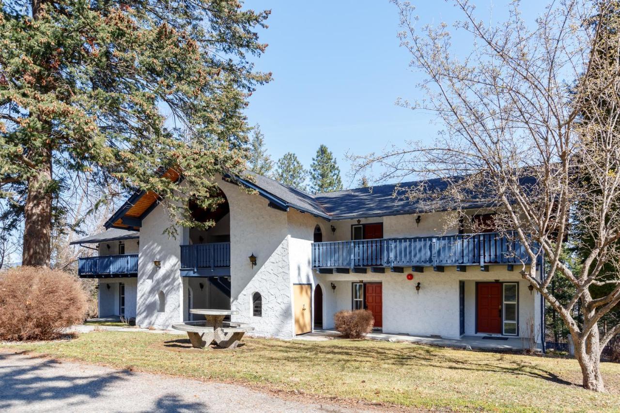 Cozystay Signature Lake Okanagan Resort Kelowna Eksteriør billede